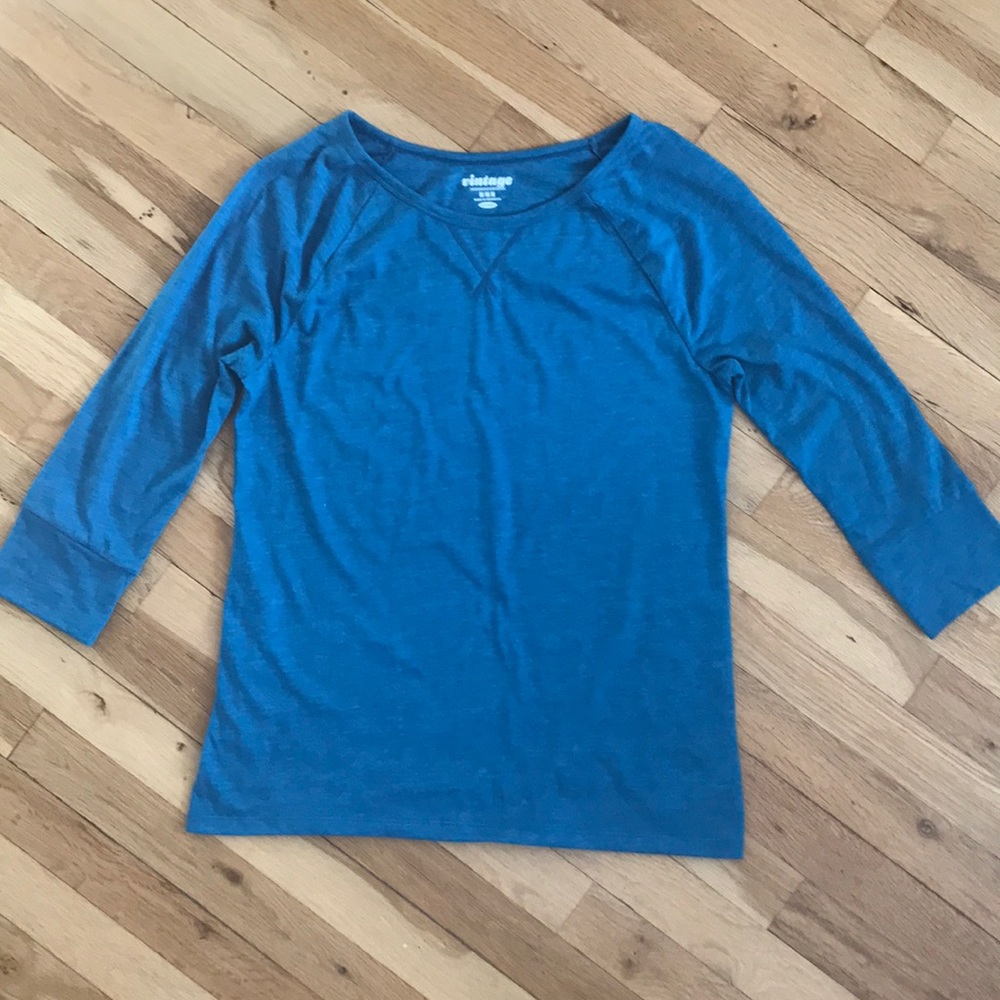 Old navy vintage 3/4 sleeved light shirt